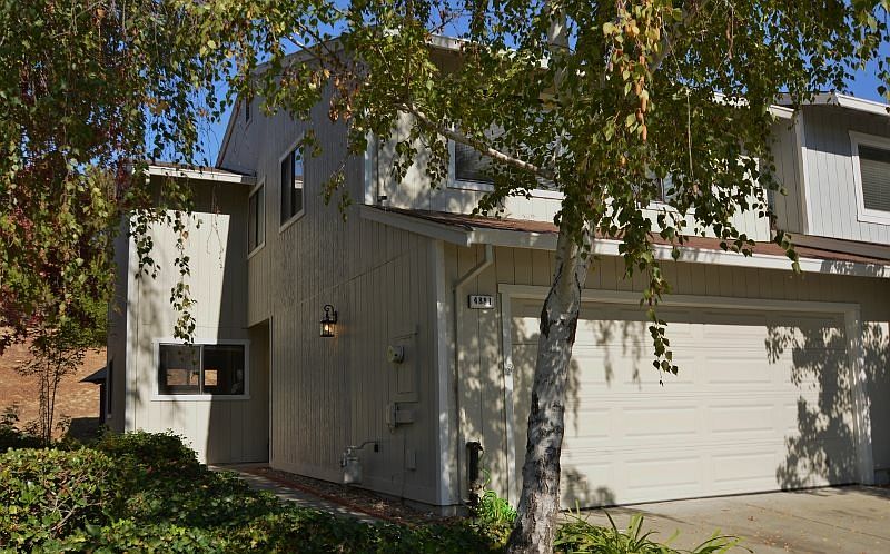 1st image of 4881 Starflower Dr