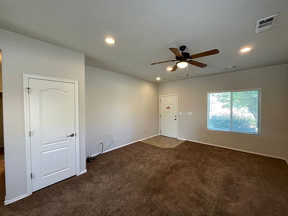 4th image of 9640 Basalt Peak Dr NW