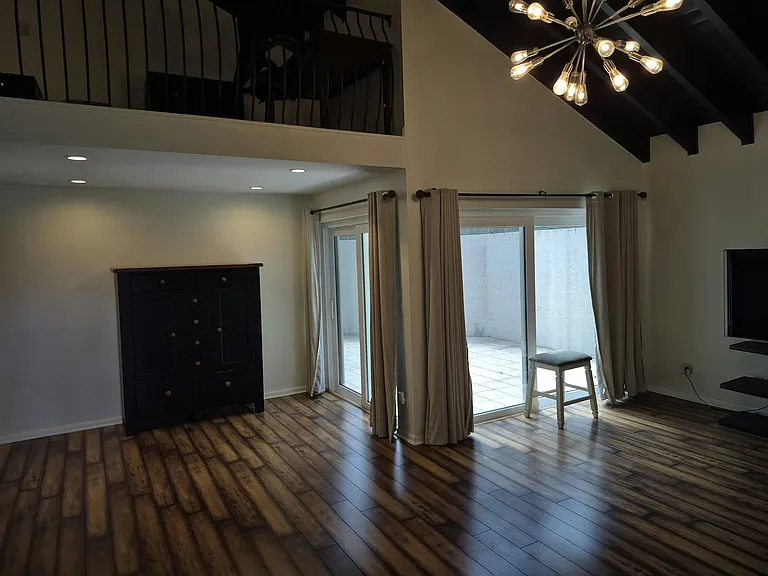2738 Haverhill Ct — Photo 17