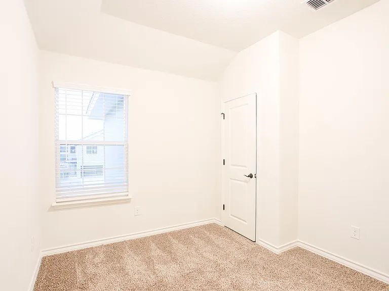 10351 Lynwood Br #102 — Photo 8