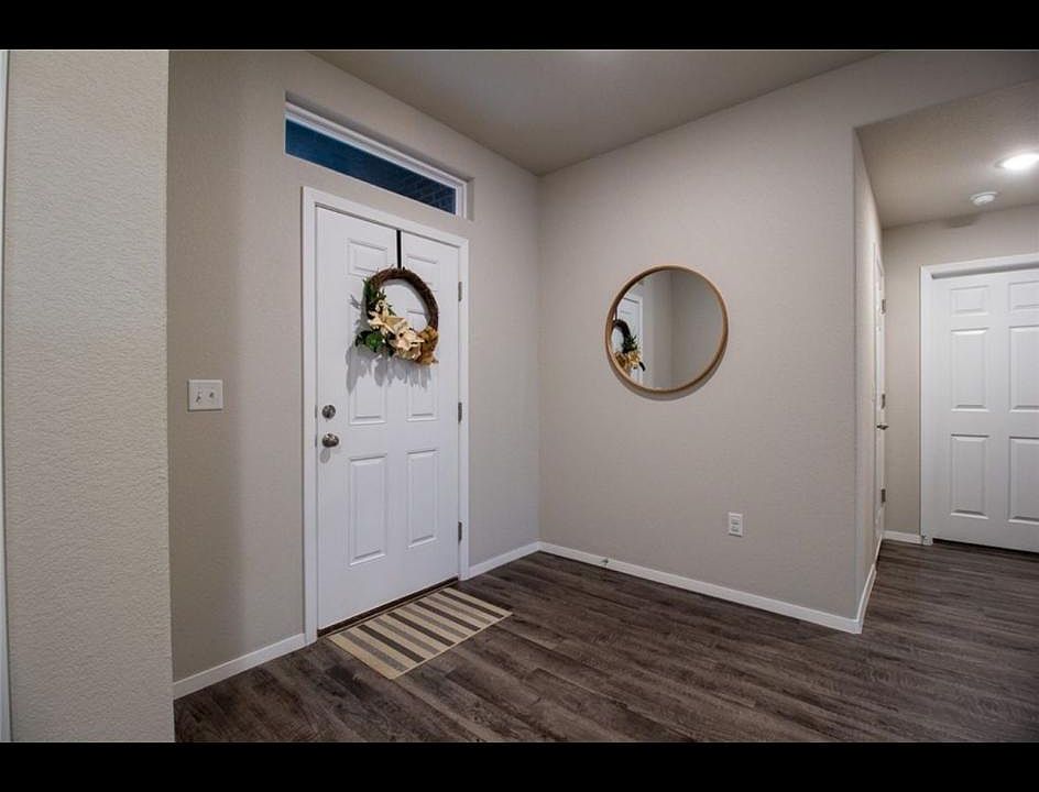 1st image of 4204 SW Lexington Ave
