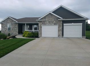 135 Farmington Ave, Dalton, OH 44618