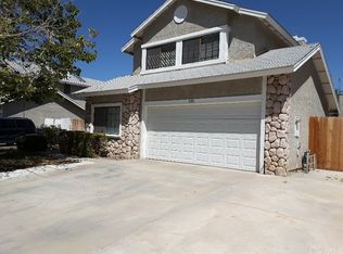 535 E Jenner St, Lancaster, CA 93535