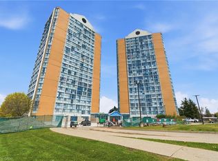 25 Trailwood Dr #2206, Mississauga, ON L4Z3K9