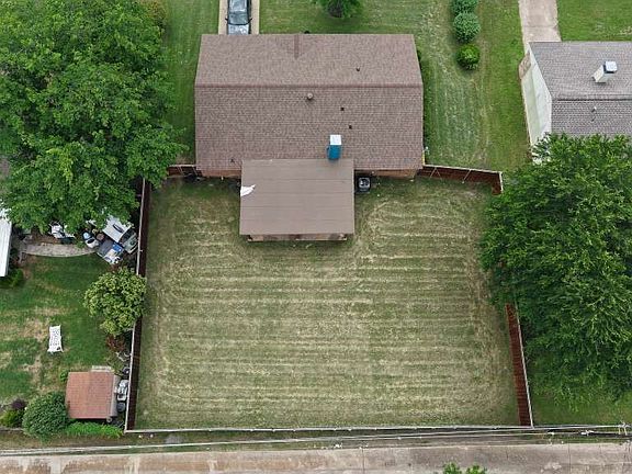 4th image of 3005 Pine Trail Rd
