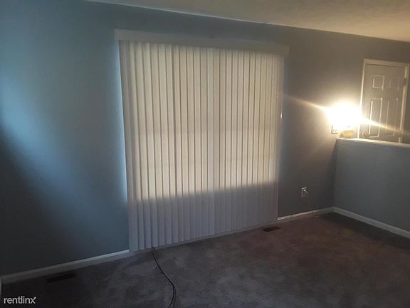 3rd image of 12818 Benwood Ave