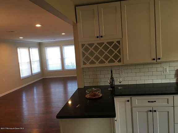 5th image of 38 Montserrat St