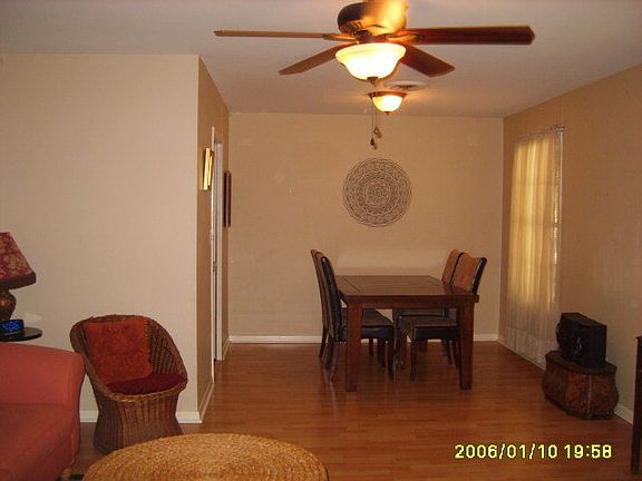 3rd image of 206 Banbury Ln