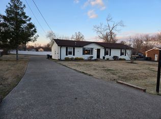 132 Neverbreak Dr, Hendersonville, TN 37075