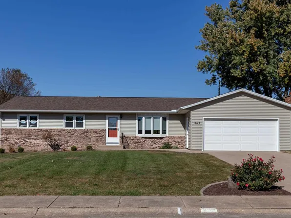 344 W Meadow Ln, Walcott, IA 52773