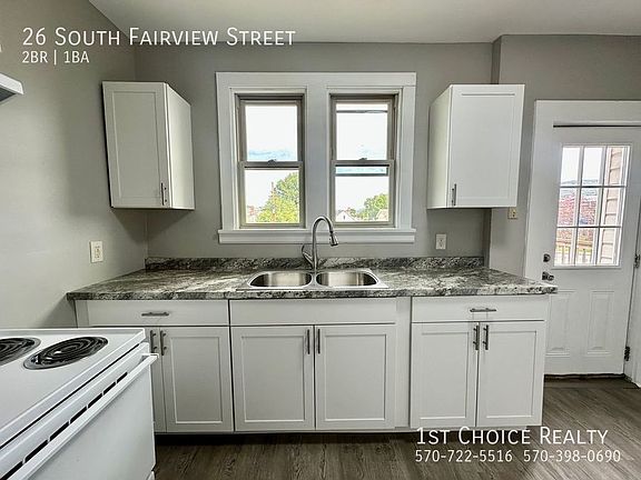 4th image of 26 S Fairview St