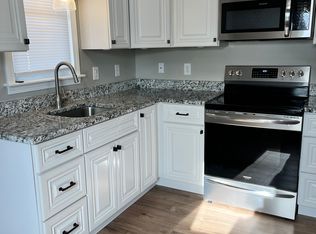 553 S Main St #B, Manchester, NH 03102