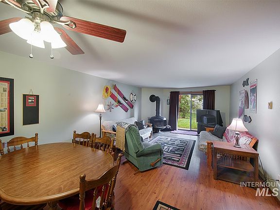 3rd image of 1630 N Davis Ave #5