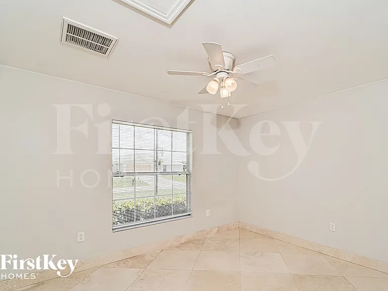 1606 SW 14th St — Photo 16