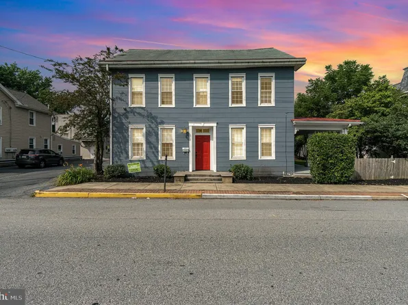 303 N Railroad St, Palmyra, PA 17078