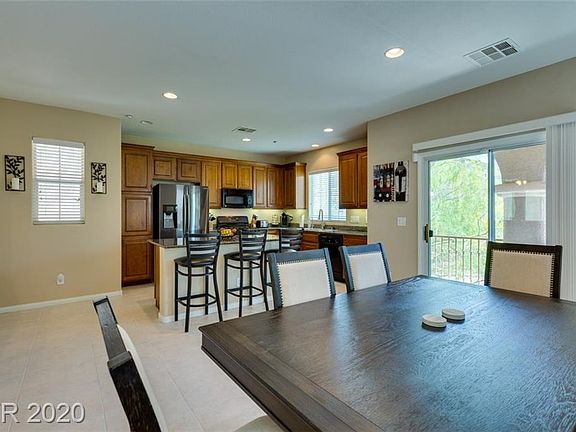 3rd image of 6633 Colorado Spruce St