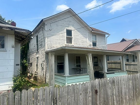 3rd image of 123 S 1st Ave