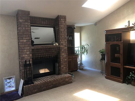 5th image of 1108 Cypress Ct