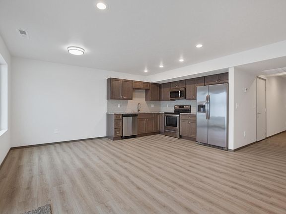 5th image of 7223 E Pacific Way #103
