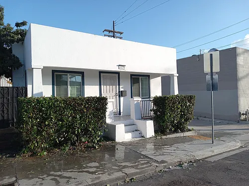 1129 S Evans St Photo 1