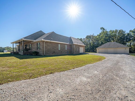 3rd image of 175 Pickens Ln