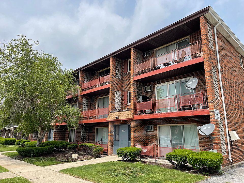 1st image of 4330 W Park Lane Dr #2C