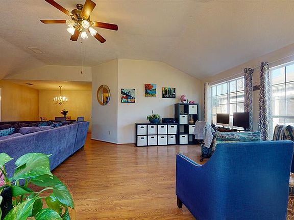 4th image of 15819 Los Altos Dr