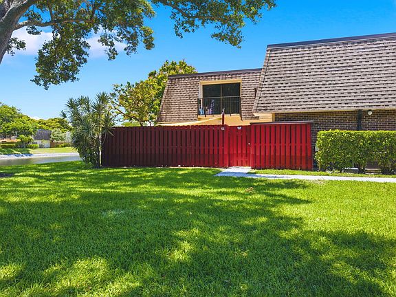 5th image of 2883 SW 22nd Circle #51a