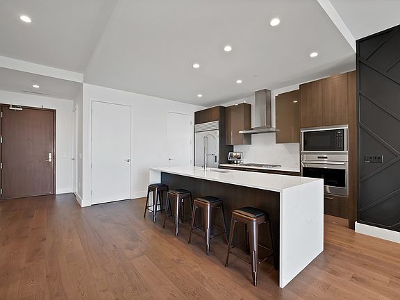 4th image of 7901 Windrose Ave Unit 1402