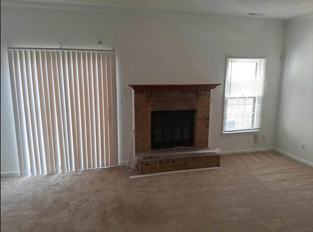 3 bed, 2.5 bath, 1614 sqft, $2,000 — Photo 2