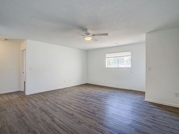 4th image of 829 Park Entrance Pl #3