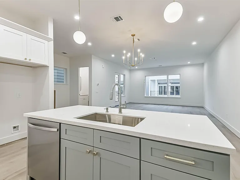 7709 Earl Rudder Way — Photo 11