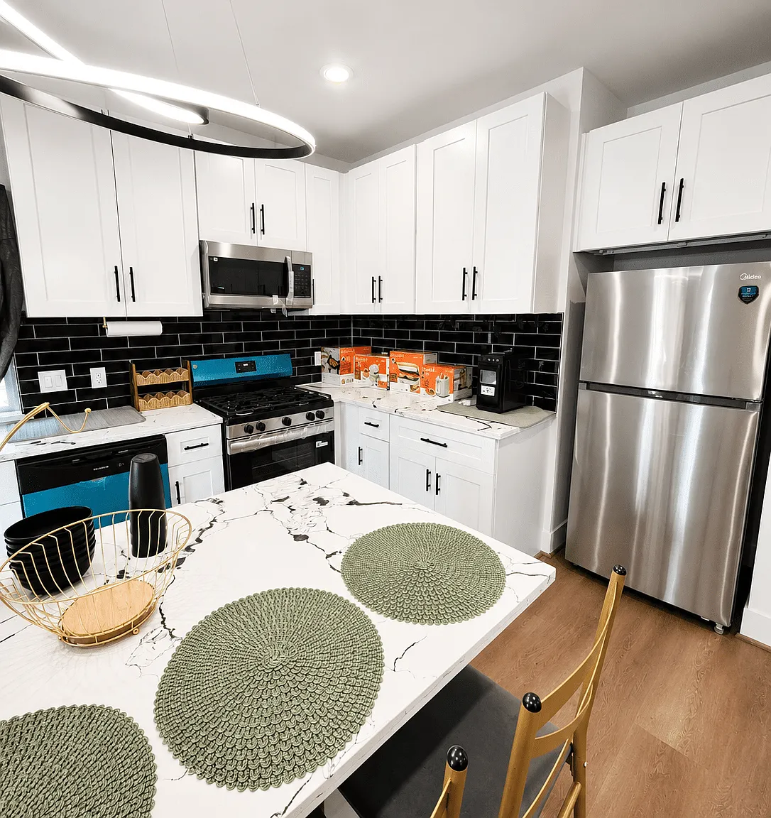 3 bed, $2,950 — Photo 4
