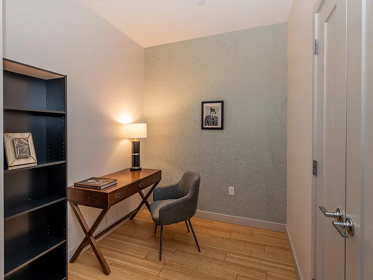 West Square Apartments — Photo 7