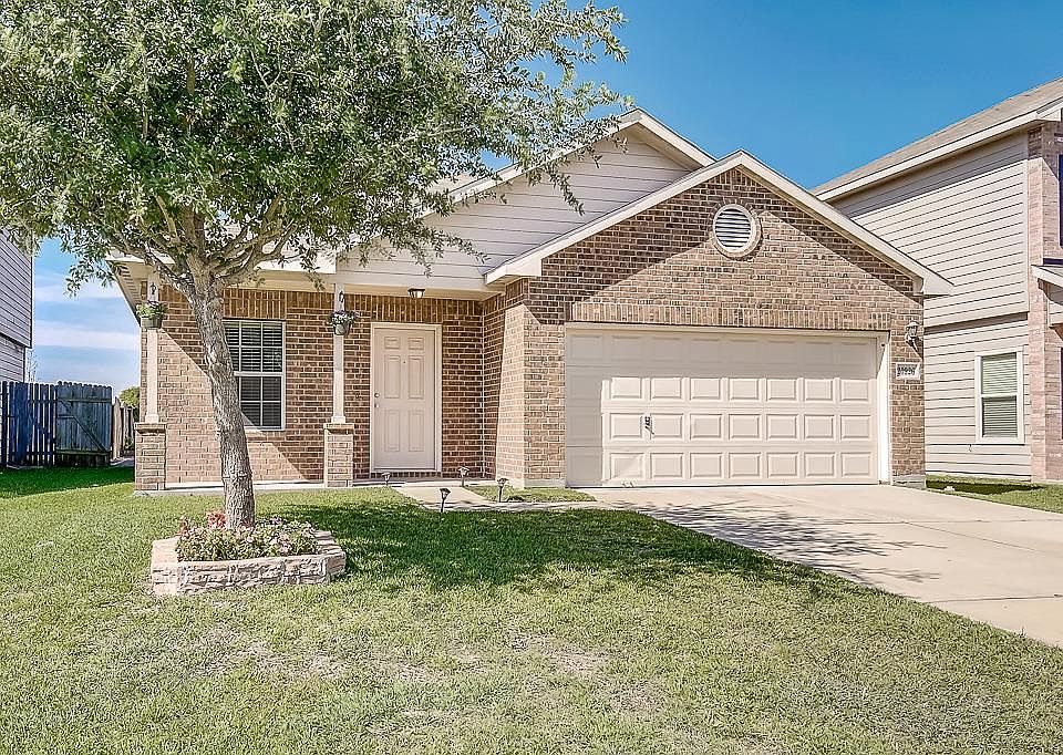 1st image of 20926 Clay Landing Ln