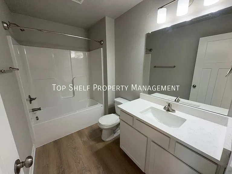 5711 NE Lowell Ln — Photo 8