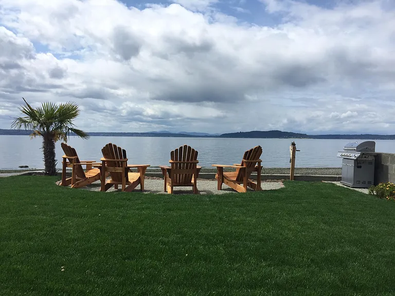 4001 Beach Dr SW #4 — Photo 14