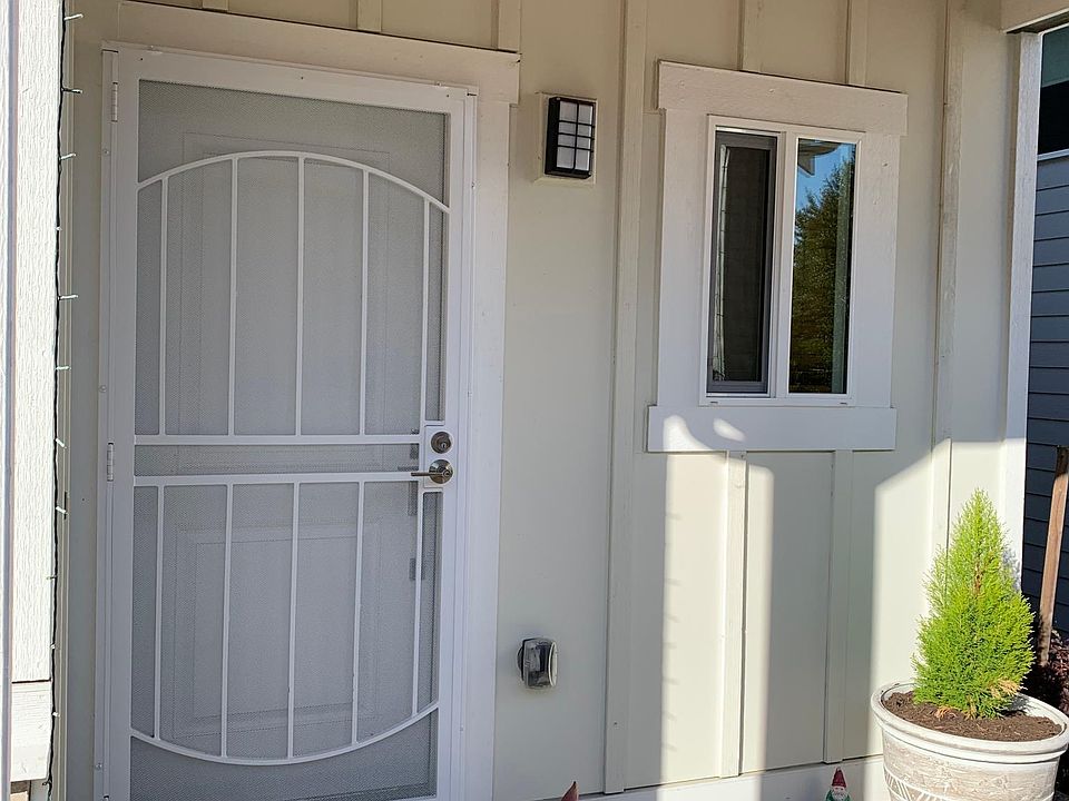 Entrance to Back Patio from Dining Room