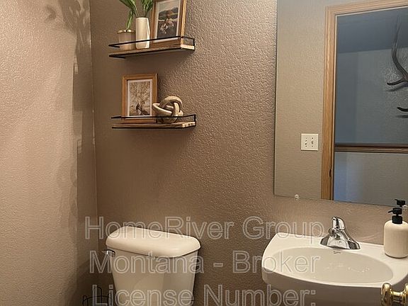 5th image of 1915 Montana St