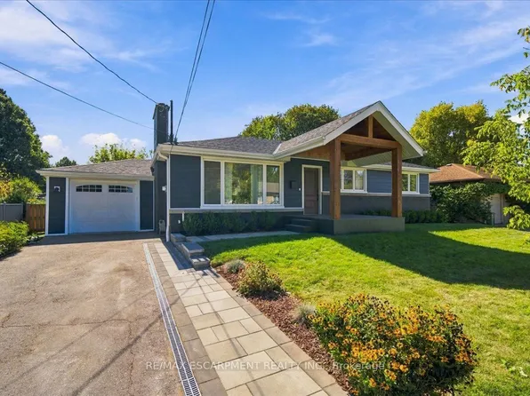 38 Enmore Ave, Hamilton, ON L9G 2H3