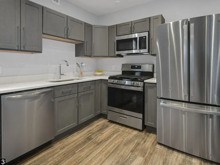 308 Stewart Ave — Photo 37