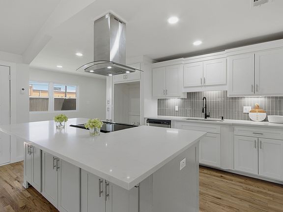 3rd image of 3145 Longbow Ct
