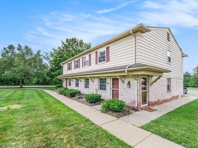 204 Princeton Dr, South Lyon, MI, 48178
