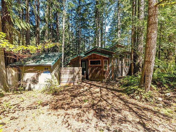 2nd image of 63595 W Cascade Way