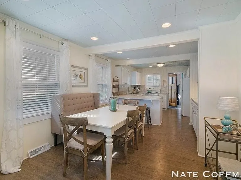 6894 Farrell Dr NE — Photo 15