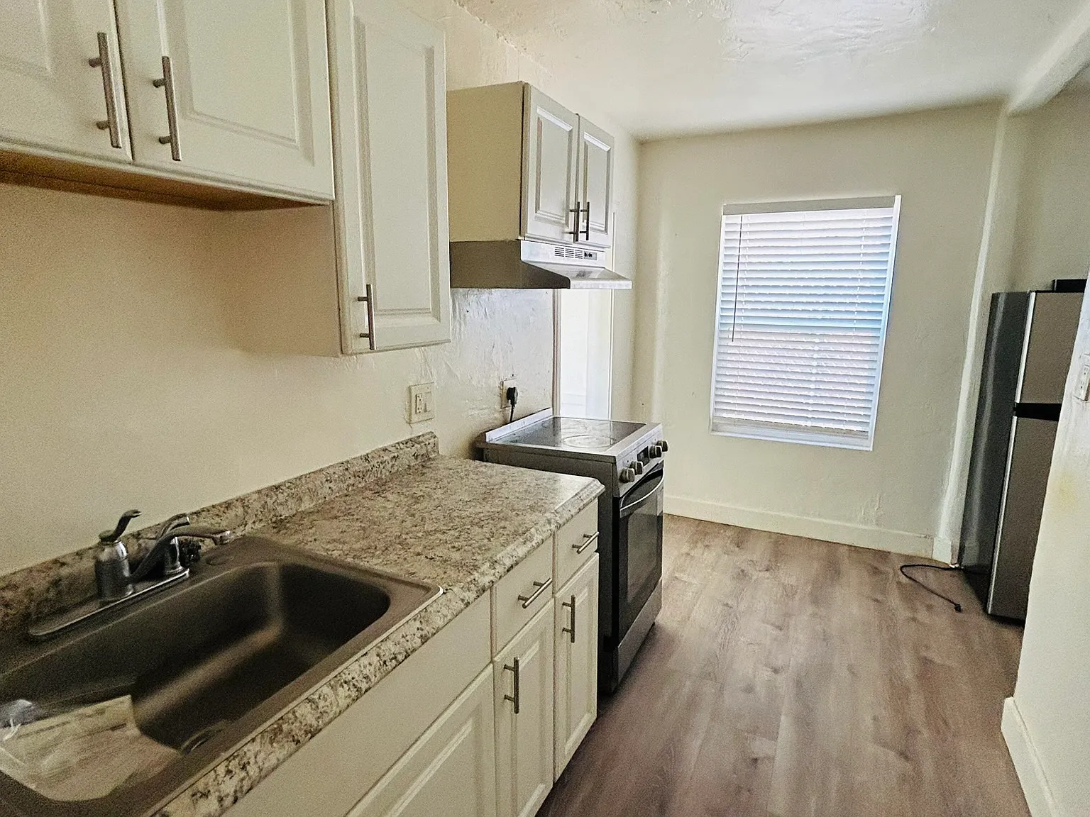 1 bed, 600 sqft, $1,650 — Photo 3