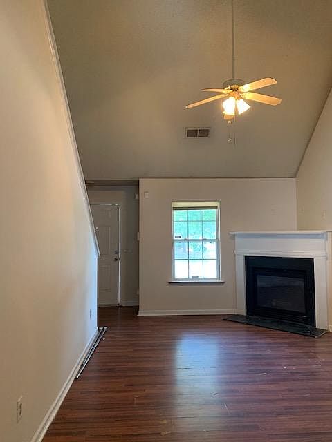 2nd image of 351 Coral Cir