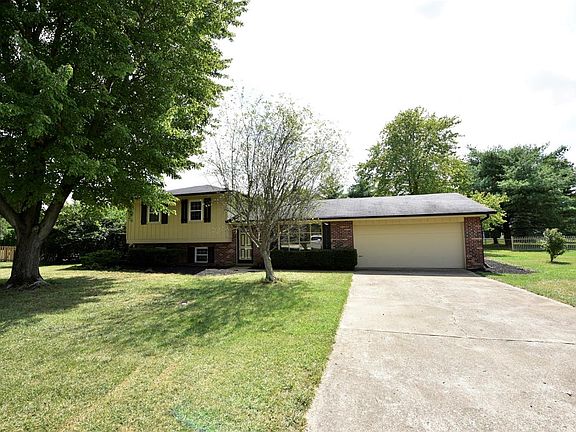 2nd image of 2681 Moeller Dr