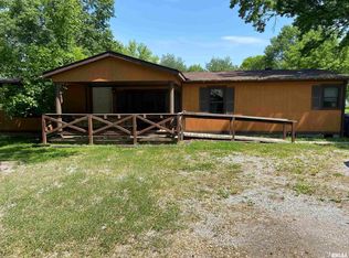 406 E Douglas St, De Soto, IL 62924