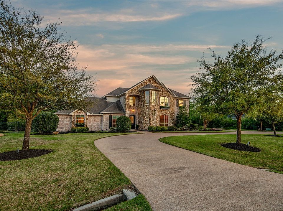1st image of 3401 Lochbury Ct